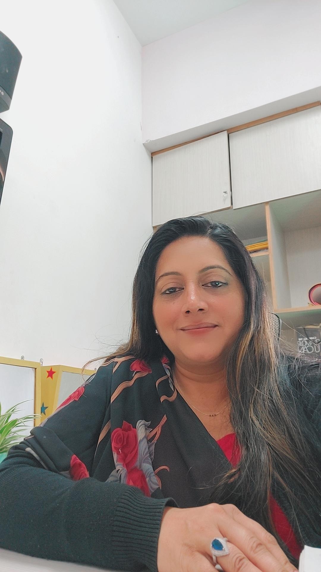 Counselling Psychologist Dr Sapna Zarwal  profile photo